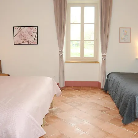 Ferme Du Grand Breton - Et Table D'hotes