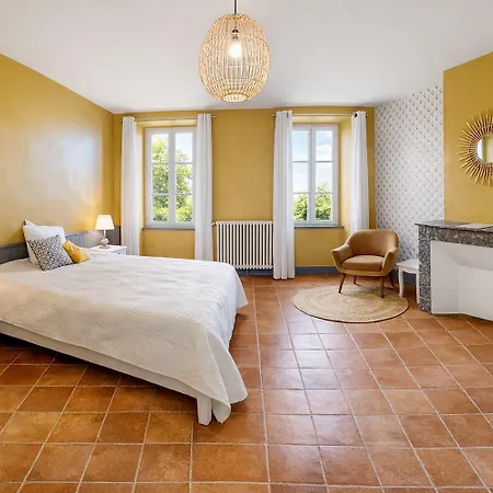 Ferme Du Grand Breton - Et Table D'hotes Bed and breakfast 3*